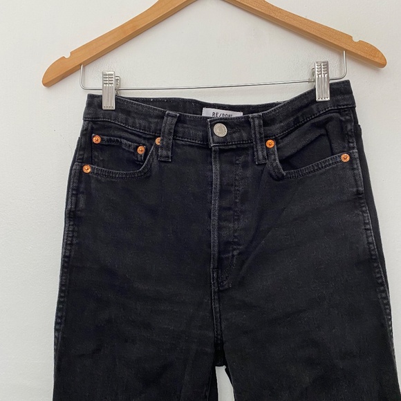 RE/DONE 80s Slim Straight-Leg Jeans in Black - Picture 3 of 8
